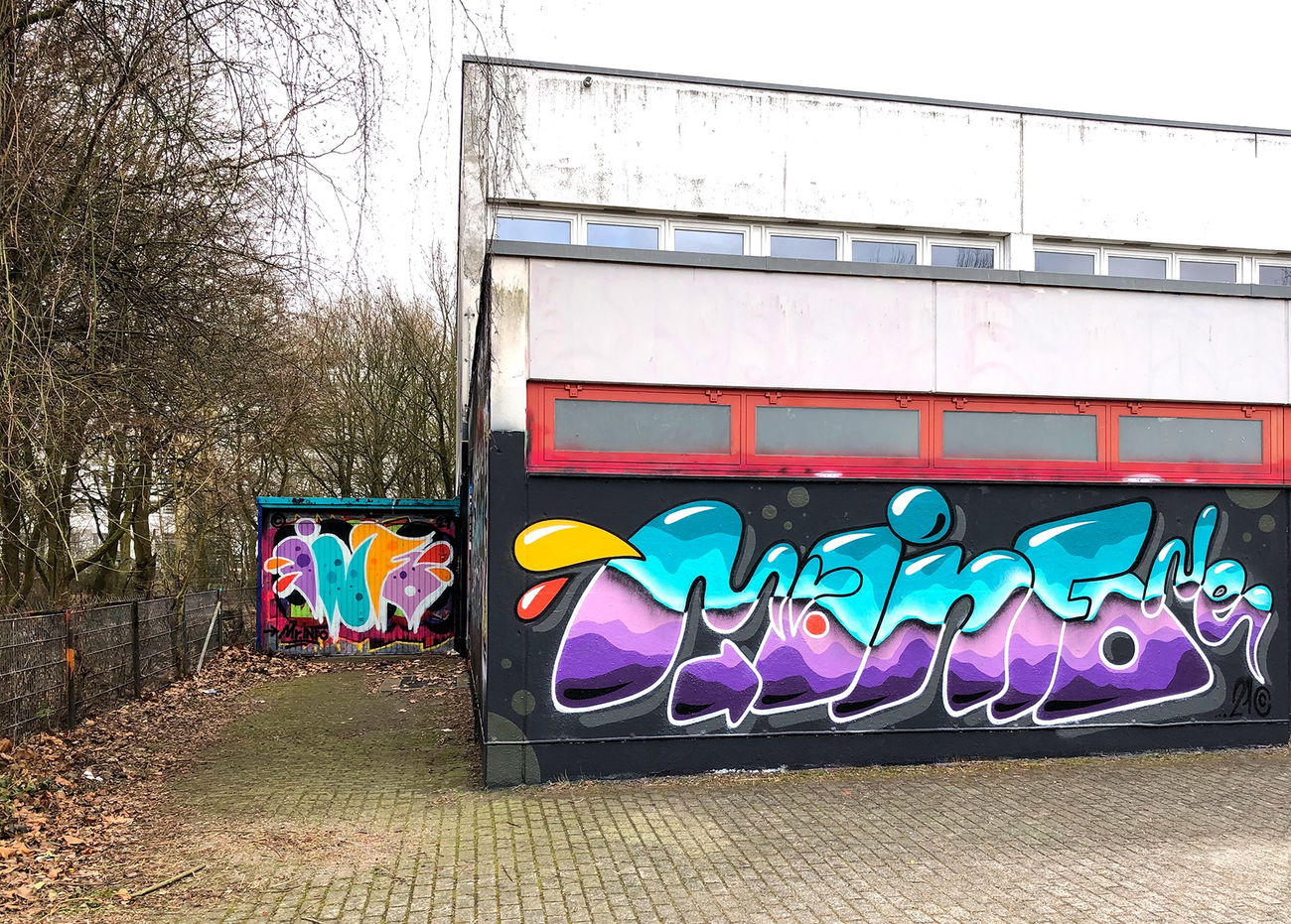 Graffiti Wall - Photo by Info