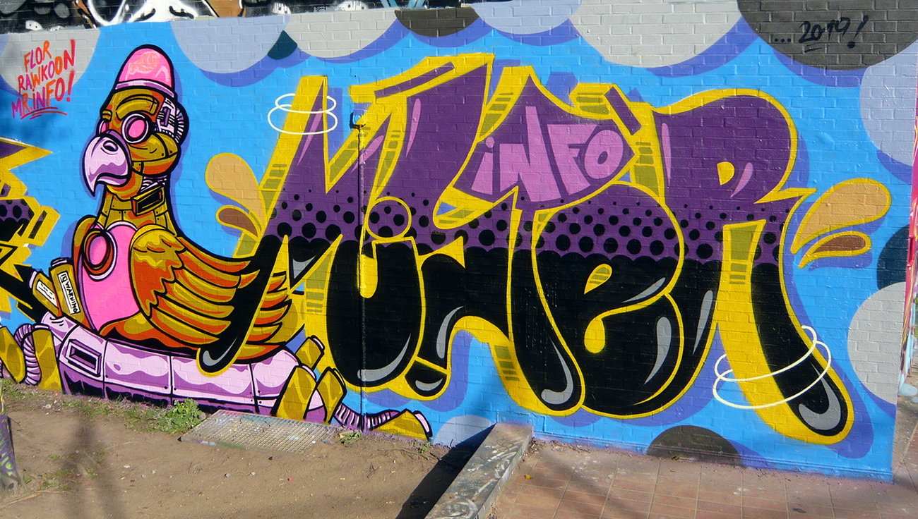 Graffiti Wall - Photo by Info