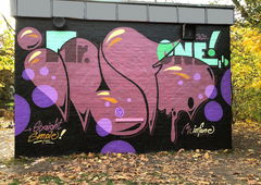 Graffiti Wall - Photo by Info