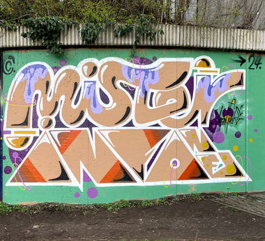 Graffiti Wall - Photo by Info