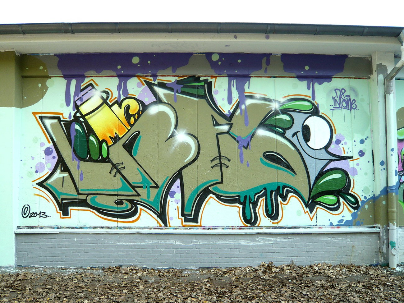 Graffiti Wall - Photo by Info - Mr.Info