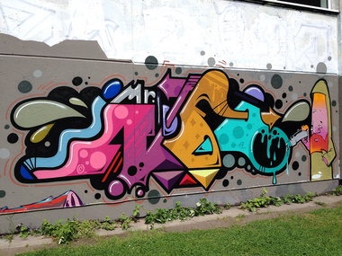 Graffiti Wall - Photo by Info