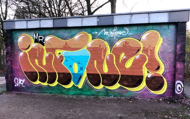 Graffiti Wall - Photo by Info