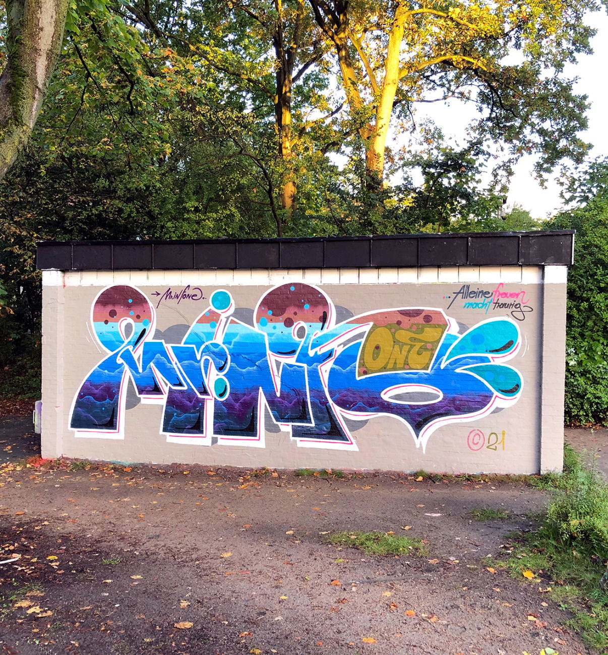 Graffiti Wall - Photo by Info