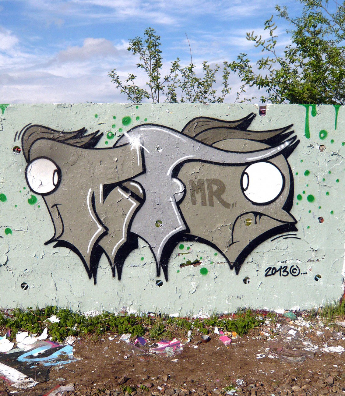 Graffiti Wall - Photo by Info - Mr.Info