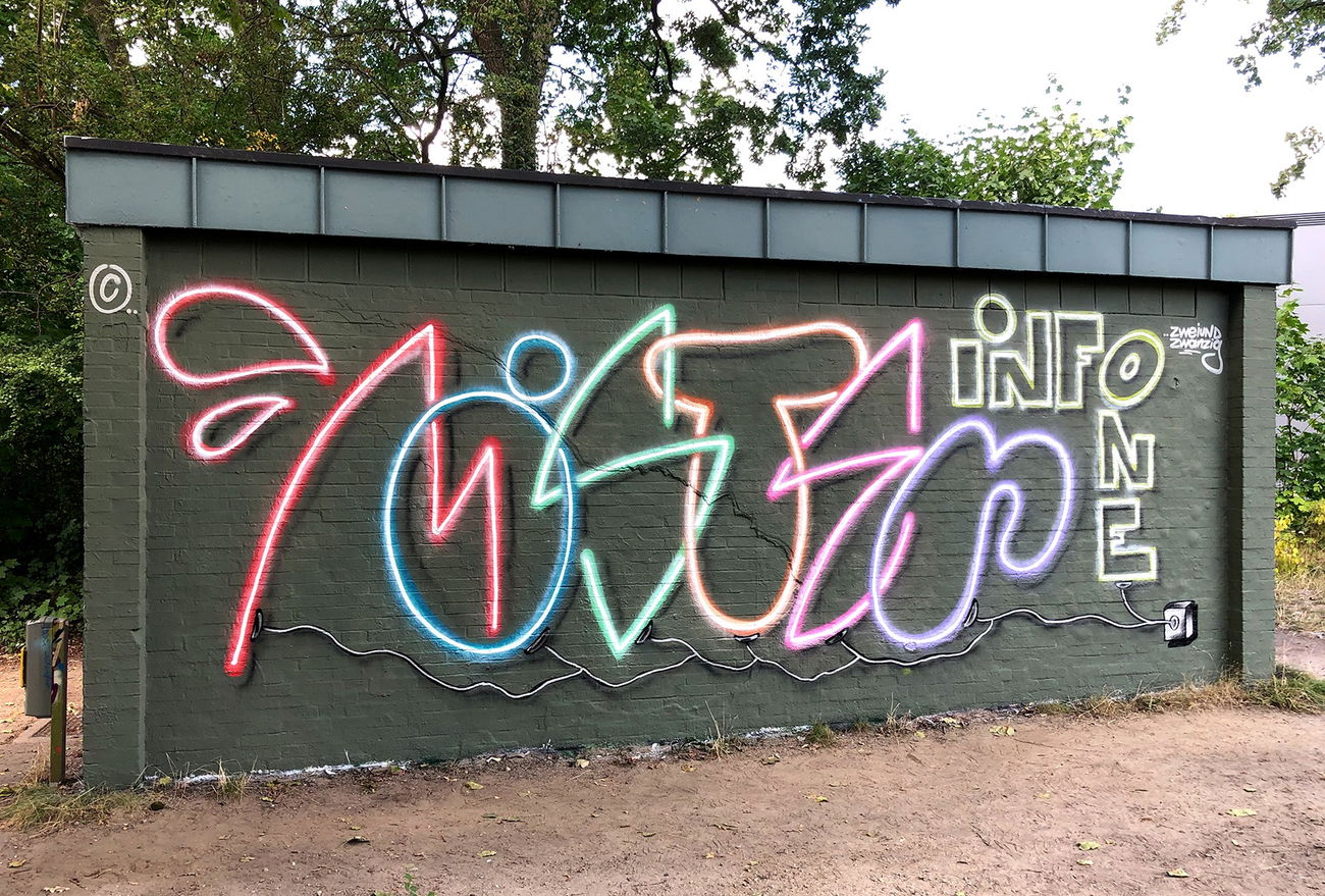 Graffiti Wall - Photo by Info