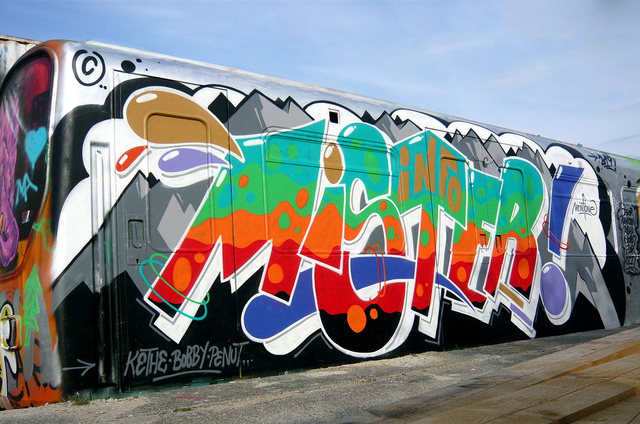 Graffiti Wall - Photo by Info