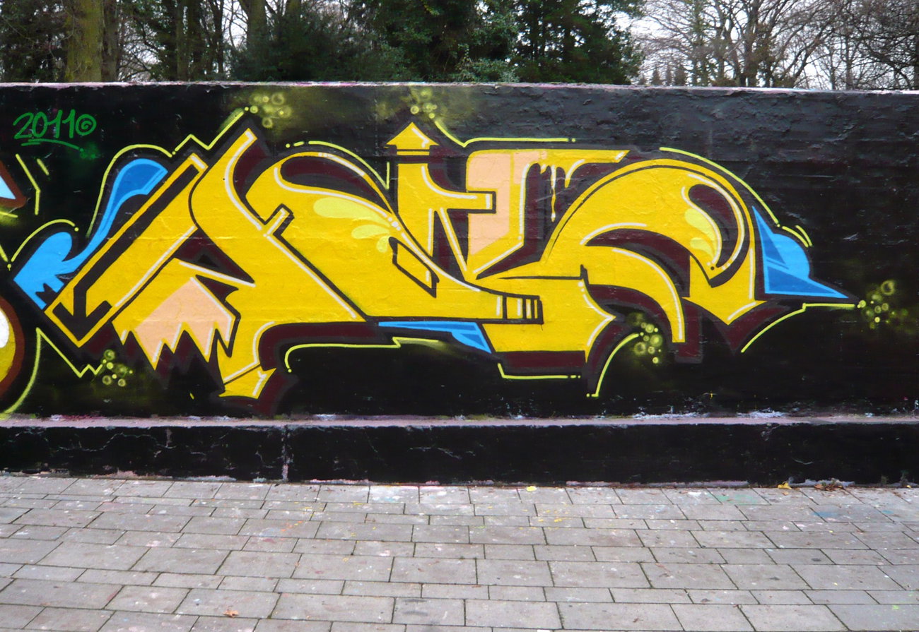 Graffiti Wall - Photo by Info - Mr.Info