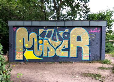 Graffiti Wall - Photo by Info