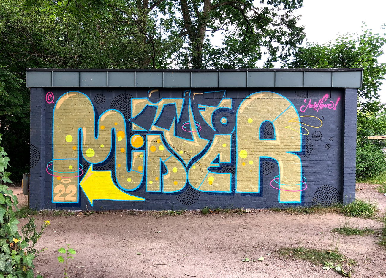 Graffiti Wall - Photo by Info