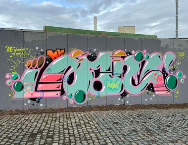 Graffiti Wall - Photo by Info