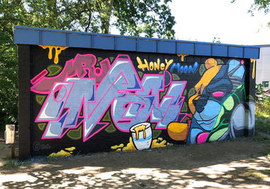 Graffiti Wall - Photo by Info