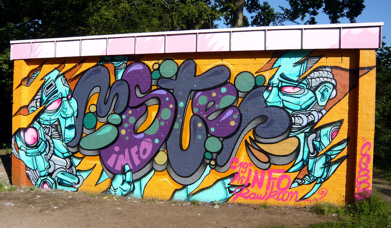 Graffiti Wall - Photo by Info