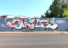 Graffiti Wall - Photo by Info