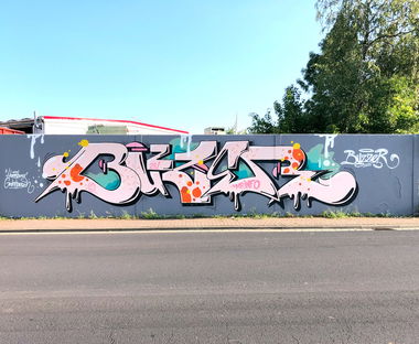 Graffiti Wall - Photo by Info