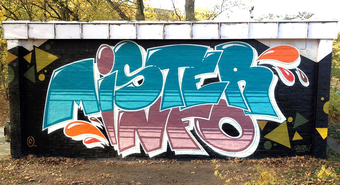 Graffiti Wall - Photo by Info