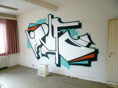 Graffiti Wall - Photo by Info - Mr.Info