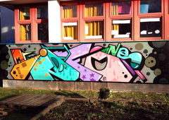 Graffiti Wall - Photo by Info