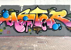 Graffiti Wall - Photo by Info