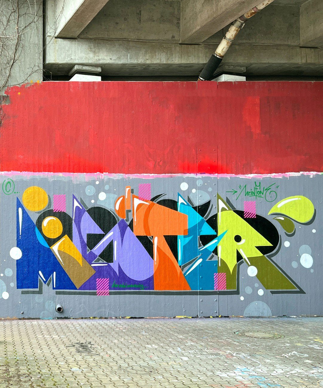 Graffiti Wall - Photo by Info