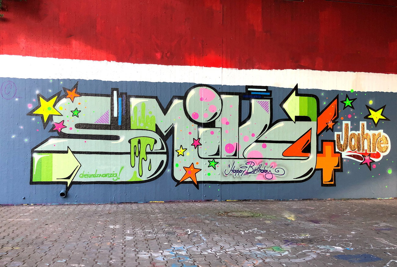 Graffiti Wall - Photo by Info