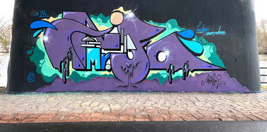 Graffiti Wall - Photo by Info