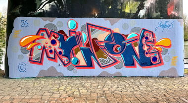 Graffiti Wall - Photo by Info