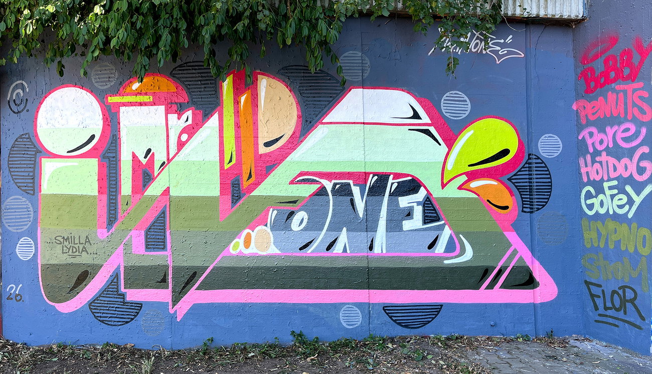 Graffiti Wall - Photo by Info