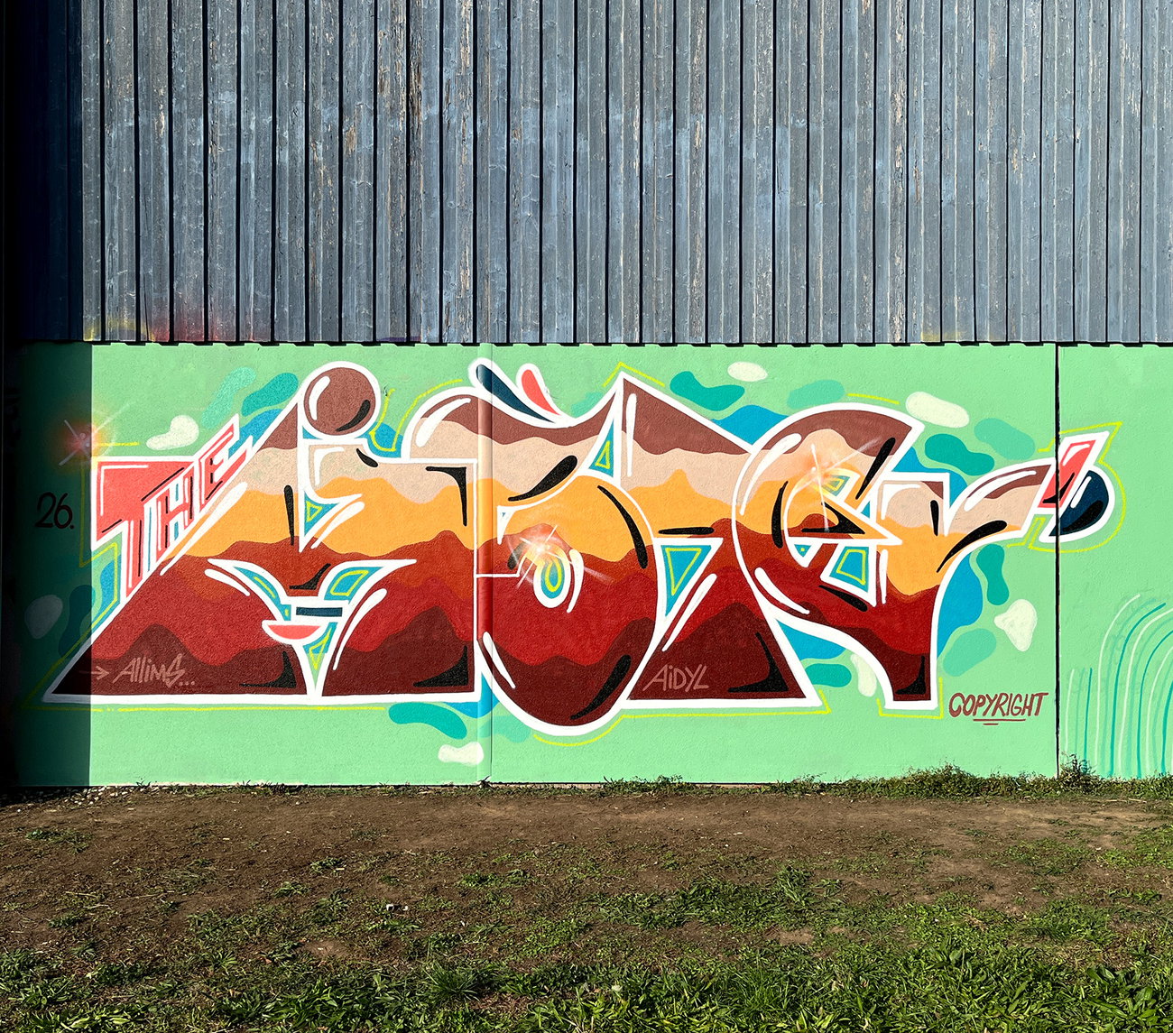 Graffiti Wall - Photo by Info