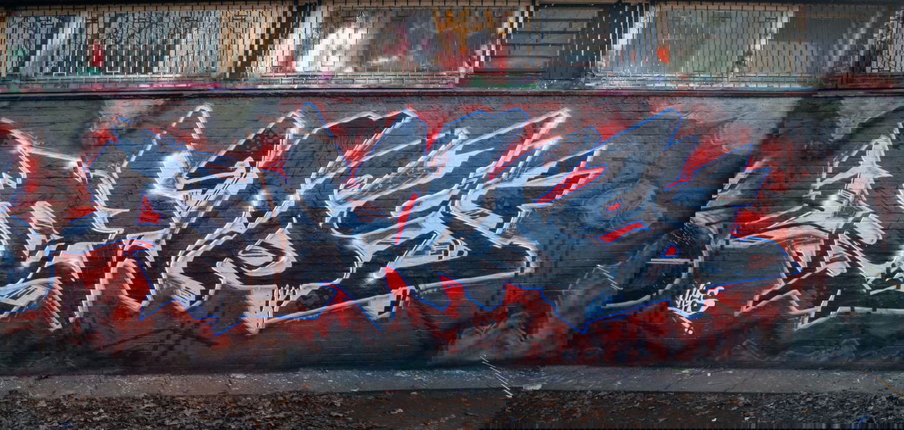 Graffiti Wall in Hamburg - Photo by Internetzo - rowdy, vgs (2014)