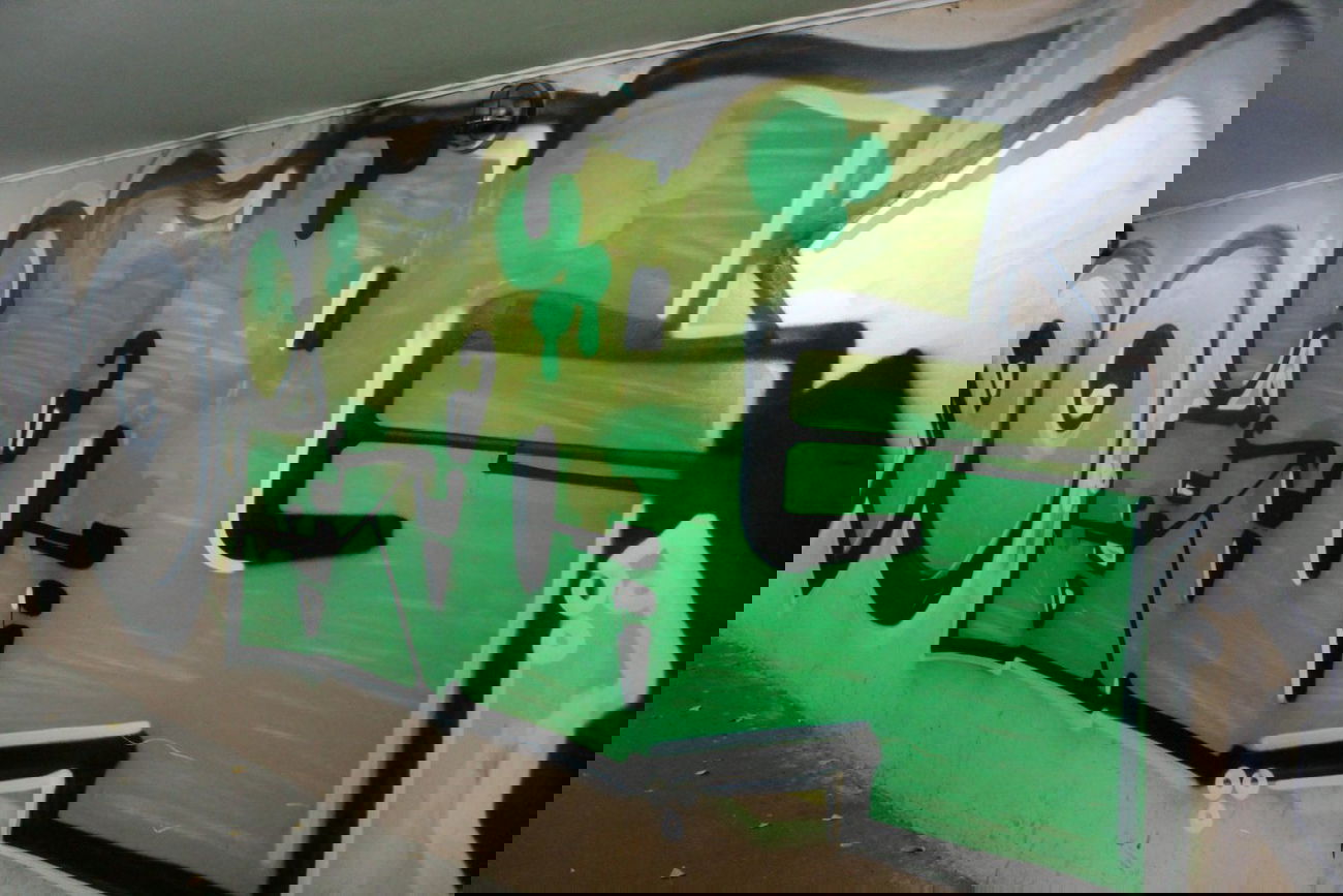 Graffiti Bombing - Photo by Itog