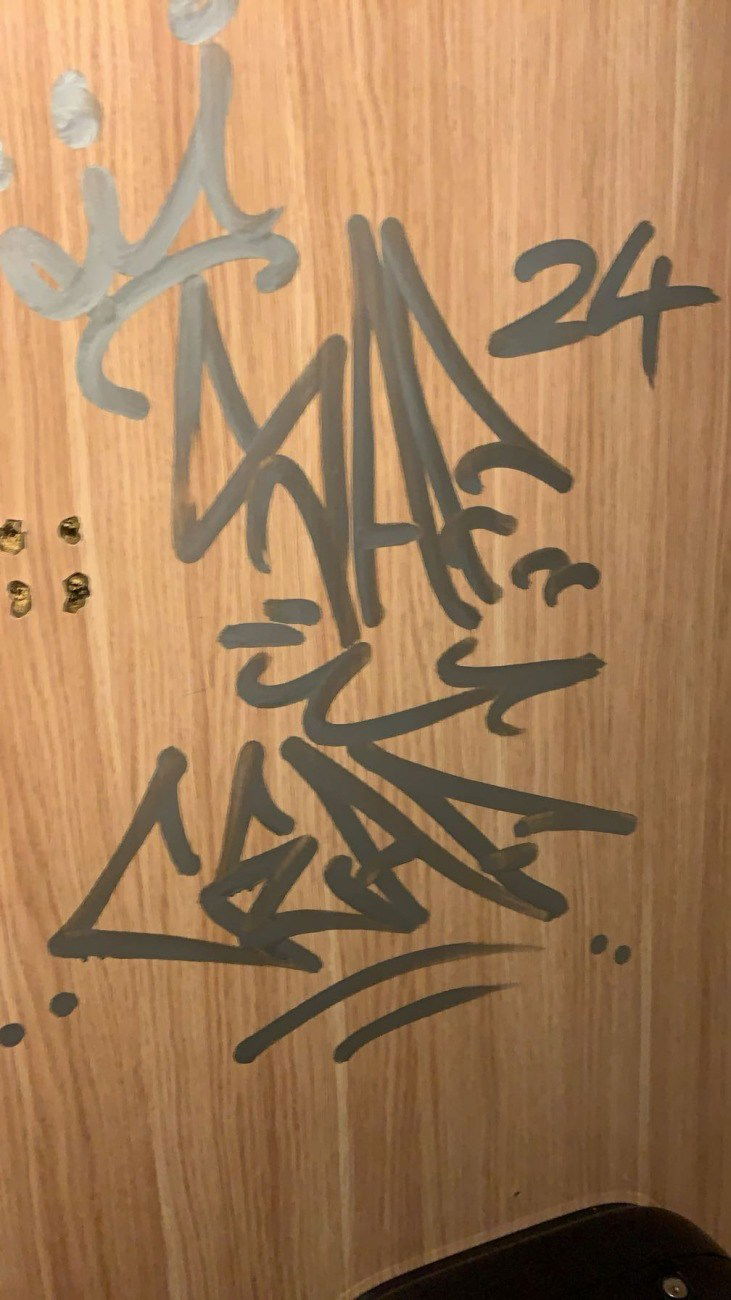 Graffiti Bombing - Photo by Itzehoe213 (2023)