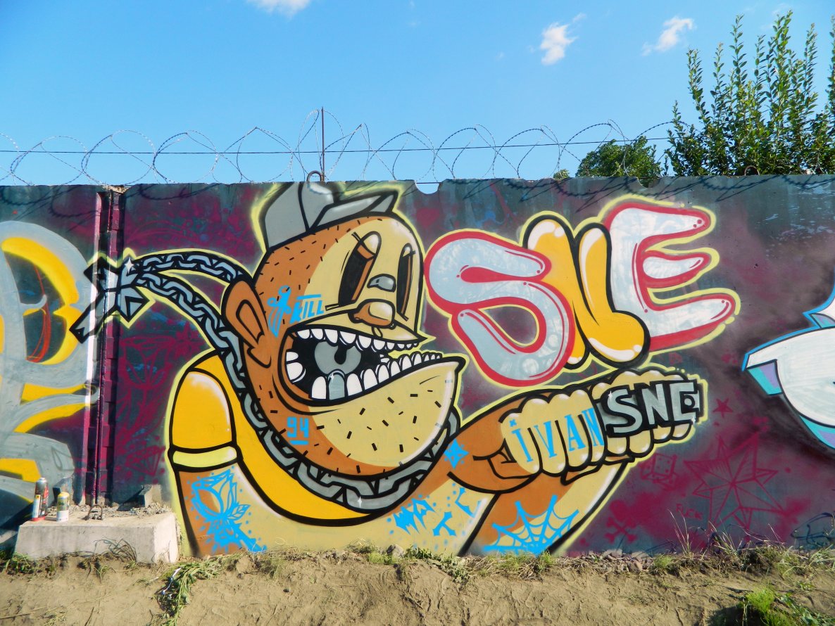Graffiti Wall - Photo by IvanSne