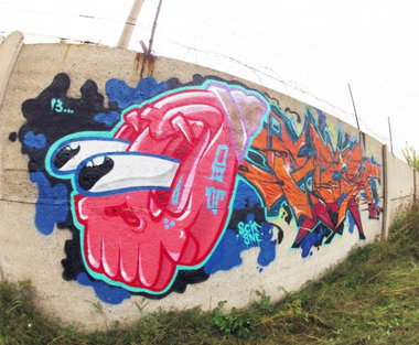 Graffiti Wall - Photo by IvanSne