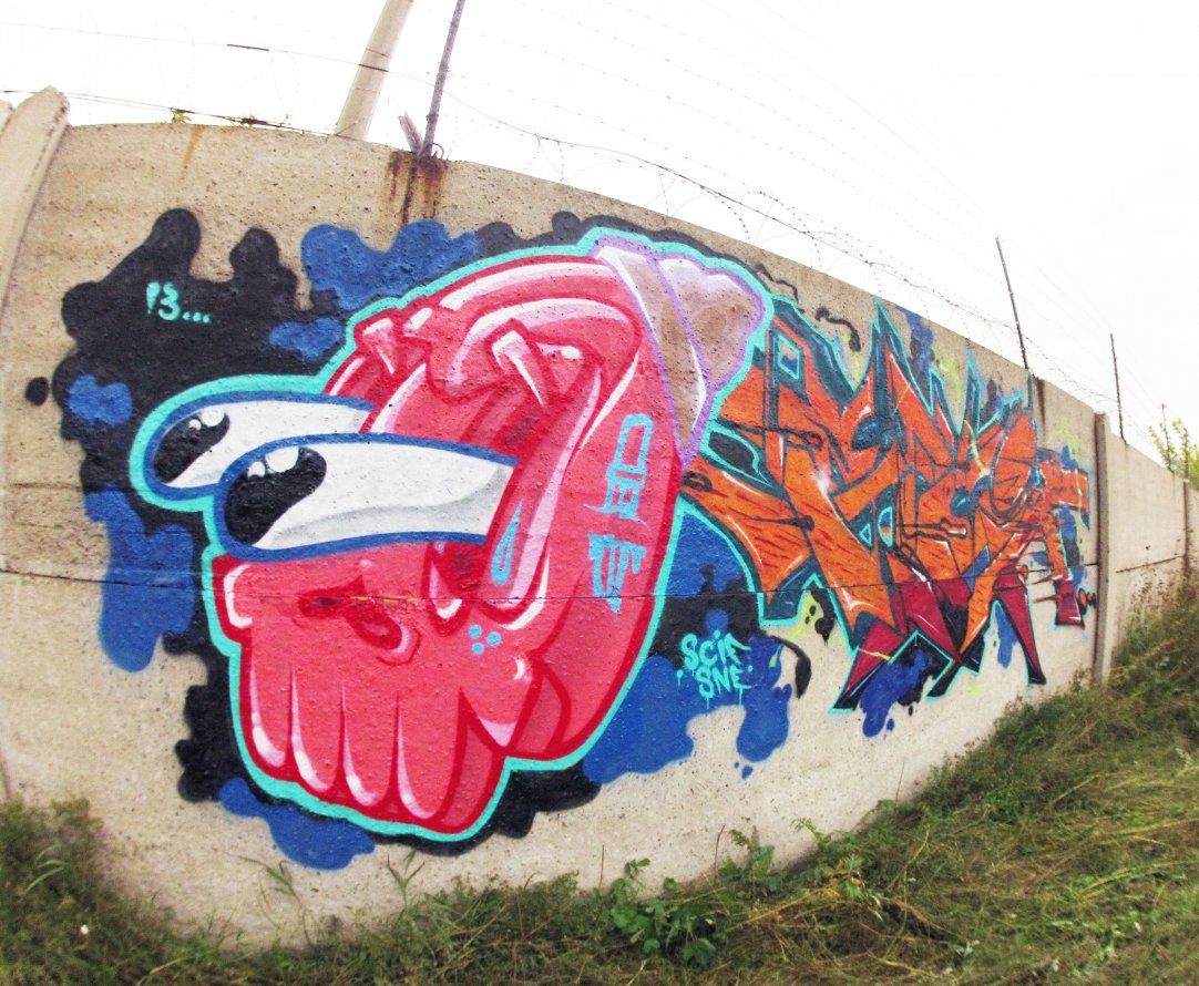 Graffiti Wall - Photo by IvanSne