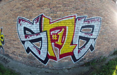 Graffiti Bombing - Photo by IvanSne