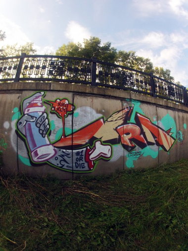 Graffiti Wall - Photo by IvanSne