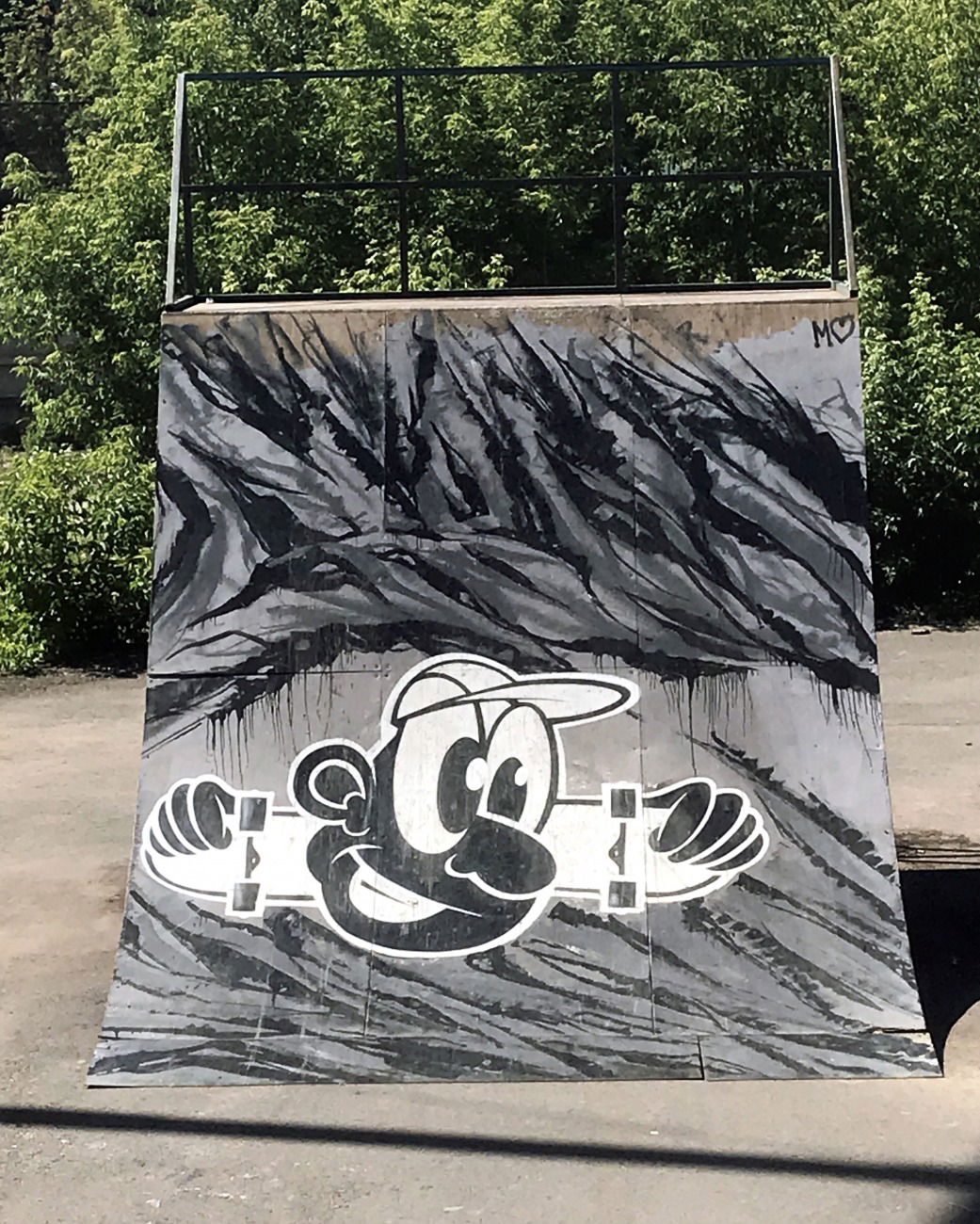 Graffiti Wall - Photo by IvanSne (2018)