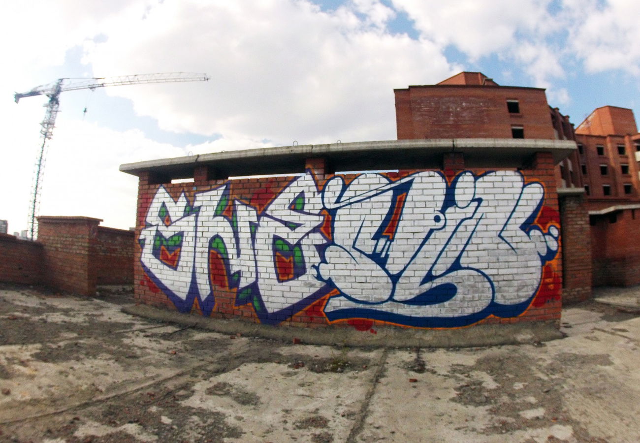 Graffiti Bombing - Photo by IvanSne