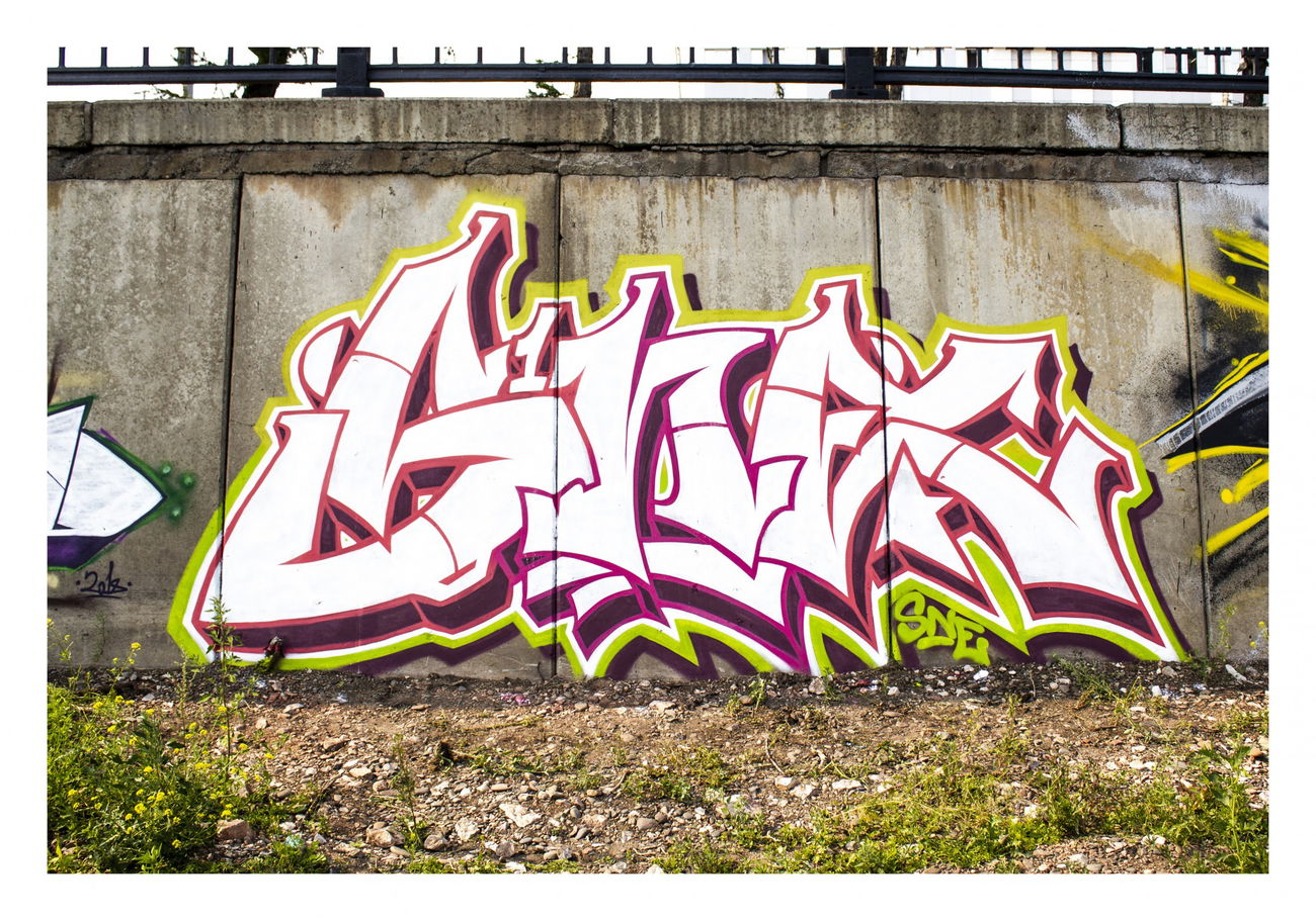 Graffiti Wall - Photo by IvanSne (2018)