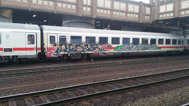 Graffiti Train - Photo by JACKP0TT - JUSER, MOSE, KASSEL