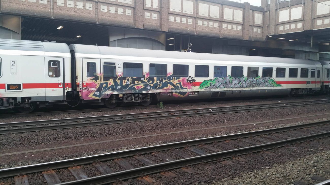 Graffiti Train - Photo by JACKP0TT - JUSER, MOSE, KASSEL