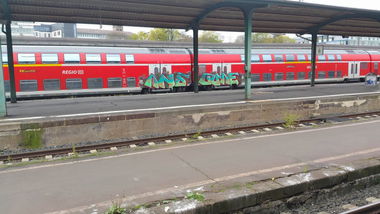 Graffiti Train - Photo by JACKP0TT - DNS, GUDE, KASSEL (2016)