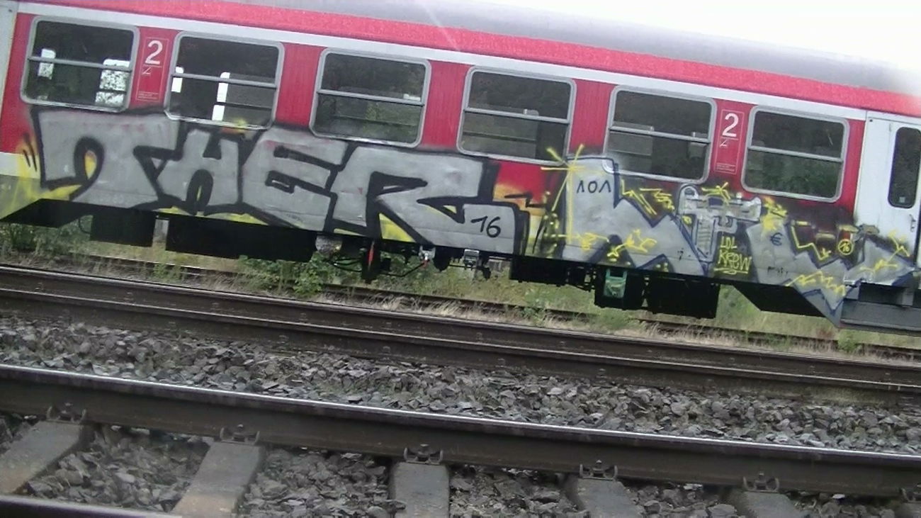 Graffiti Train - Photo by JACKP0TT - THER, LOL, KASSEL