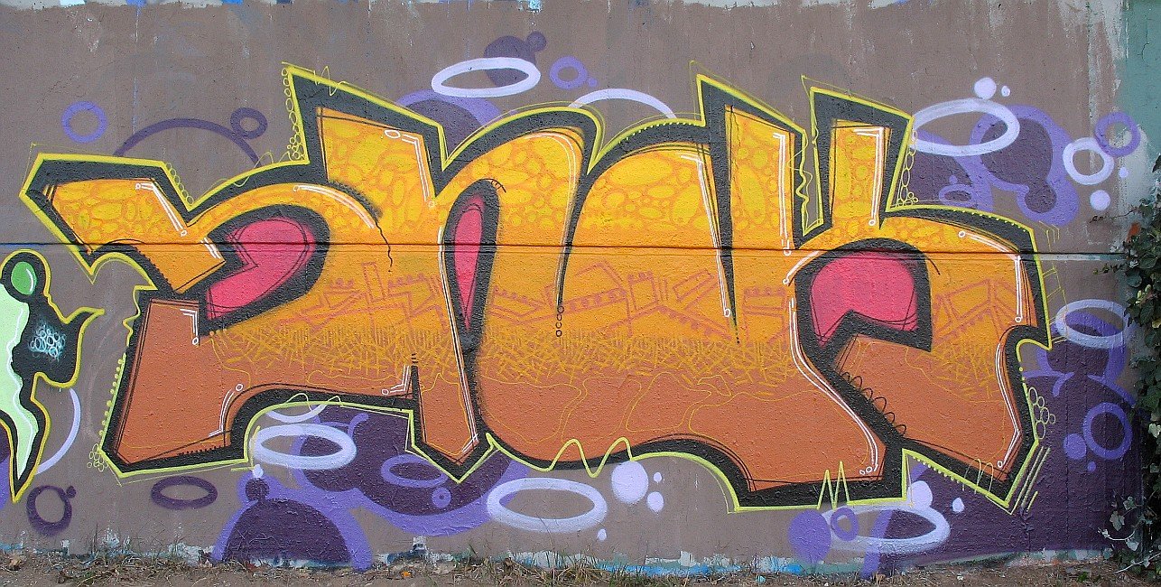 Graffiti Wall - Photo by JAMAL - snok