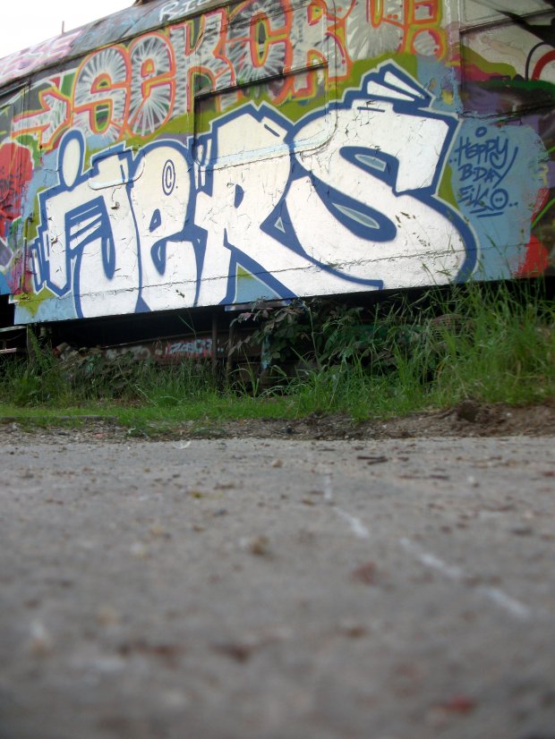 Graffiti Train - Photo by JERSEE - jers, jersee (2009)