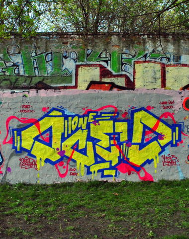 Graffiti Wall - Photo by JERSEE - jersee, oced, tobo (2011)