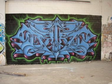 Graffiti Wall - Photo by JJoe - reko, sime