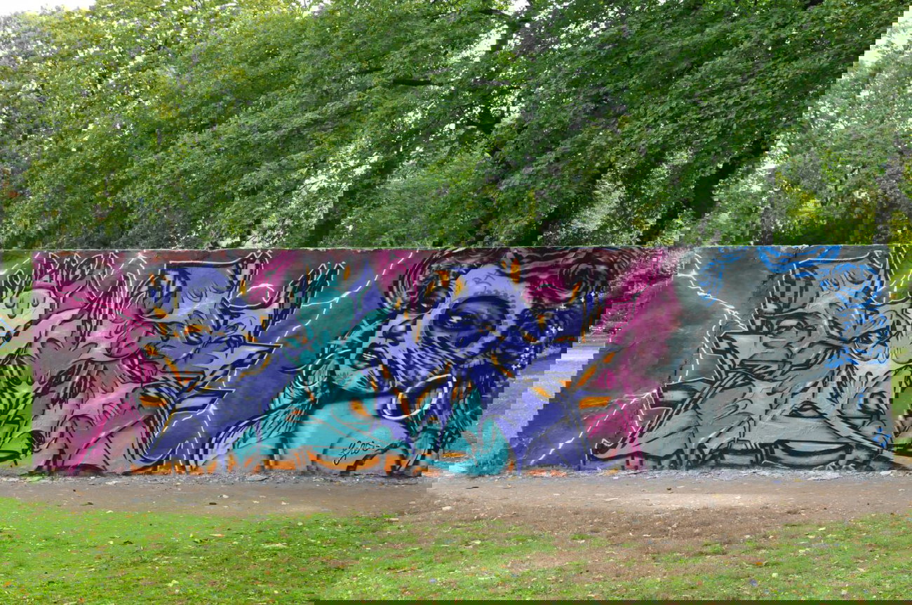Graffiti Wall - Photo by JJoe - sime, ges