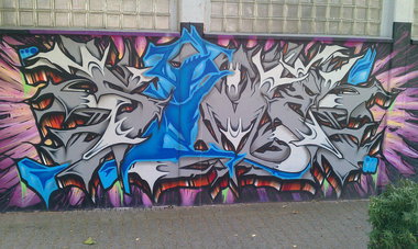 Graffiti Wall - Photo by JJoe - sime
